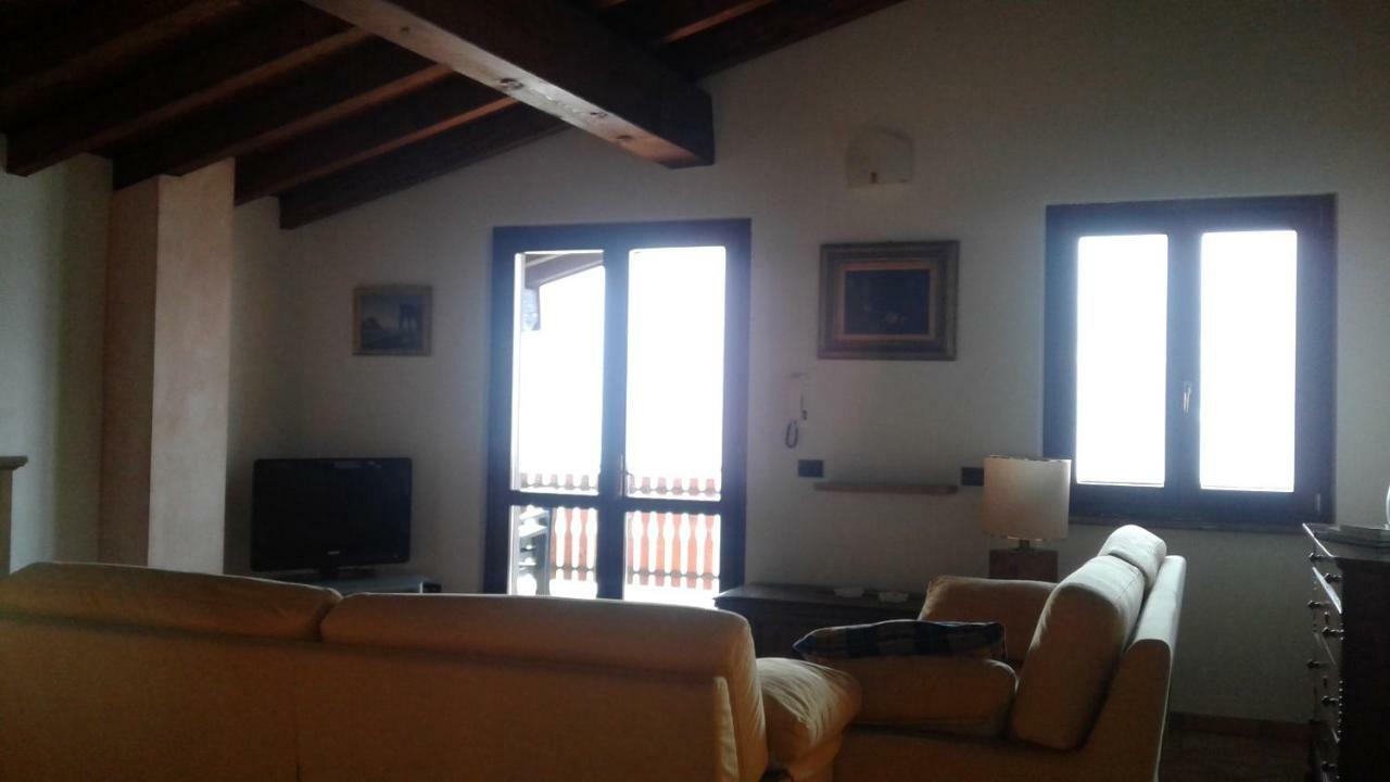 Appartamento Monteisola Mara Monte Isola Luaran gambar